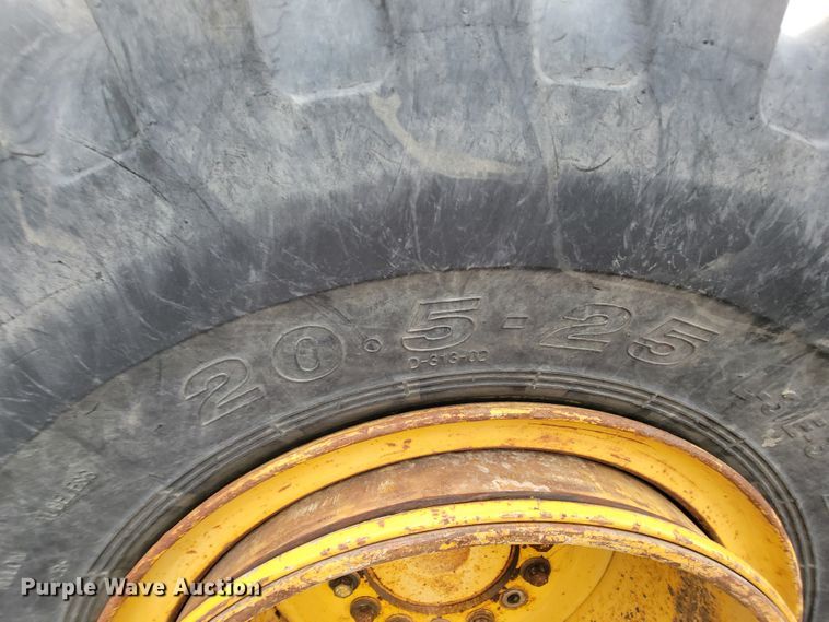 image for item FL9127 1996 John Deere 544G  wheel loader