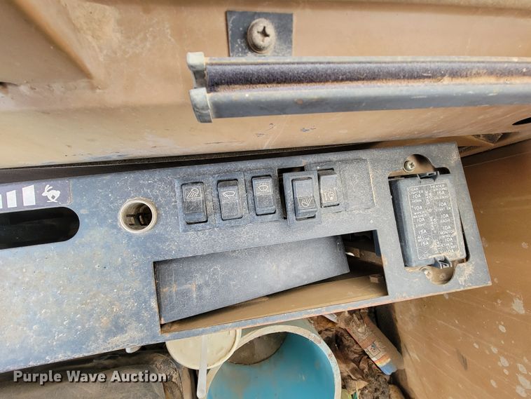 image for item FL9128 1992 Caterpillar E120B  excavator