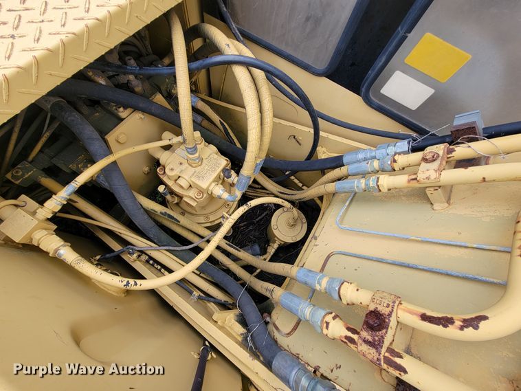 image for item FL9128 1992 Caterpillar E120B  excavator