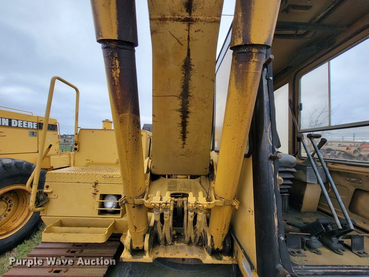 image for item FL9128 1992 Caterpillar E120B  excavator