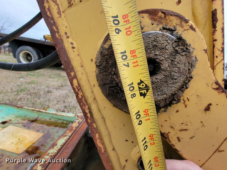 image for item FL9128 1992 Caterpillar E120B  excavator