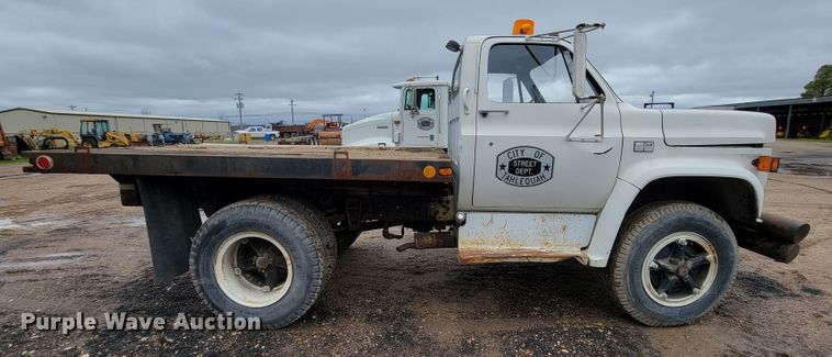 image for item FL9129 1982 Chevrolet 70  flatbed truck
