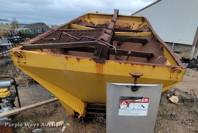 image for item FL9131 Hi-way E2500-14 spreader