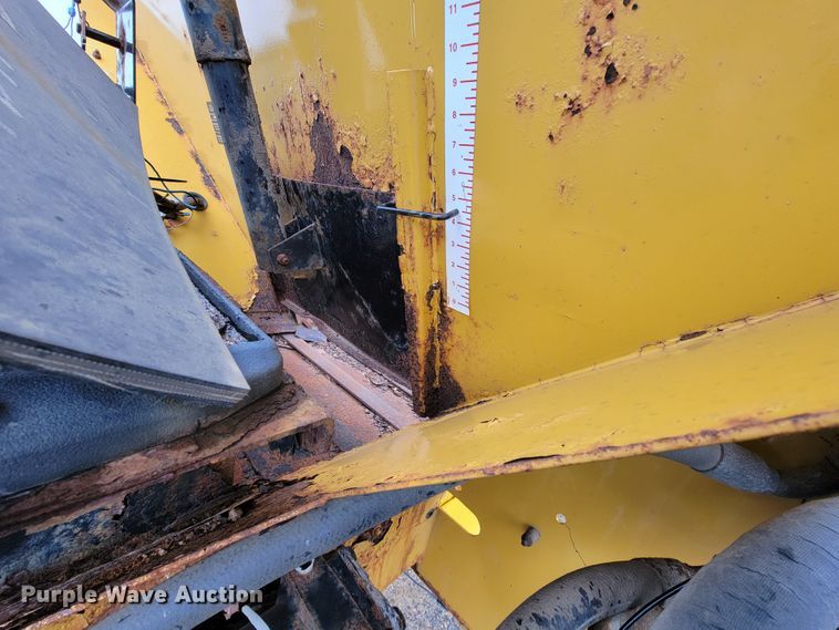 image for item FL9131 Hi-way E2500-14 spreader