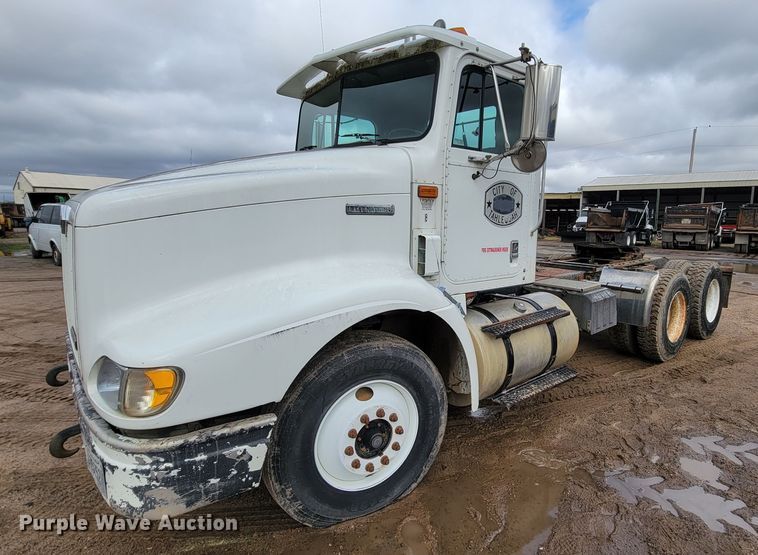 image for item FL9133 1998 International 9100  semi truck