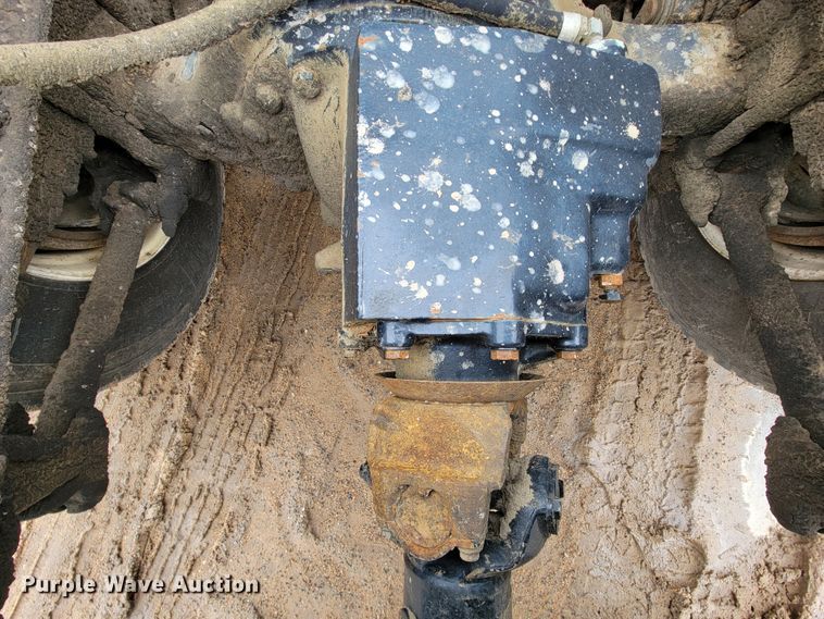 image for item FL9133 1998 International 9100  semi truck