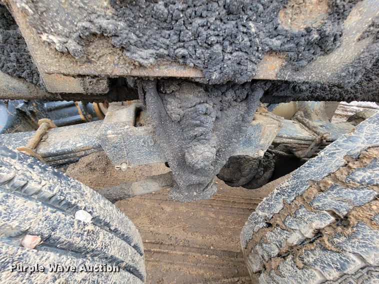 image for item FL9133 1998 International 9100  semi truck