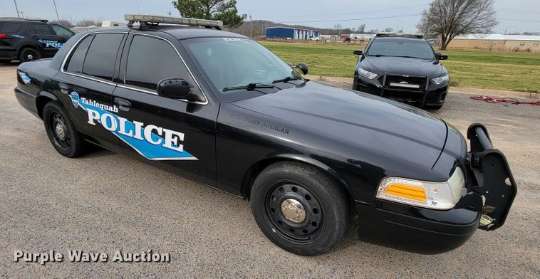 image for item FL9136 2011 Ford Crown Victoria Police Interceptor