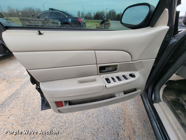 image for item FL9136 2011 Ford Crown Victoria Police Interceptor