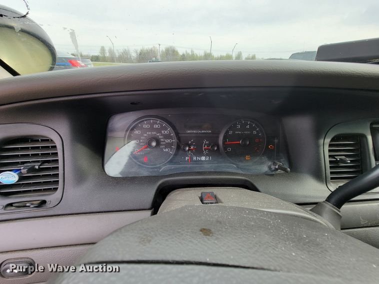 image for item FL9136 2011 Ford Crown Victoria Police Interceptor