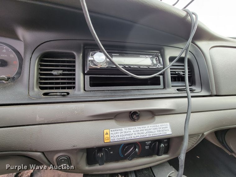 image for item FL9136 2011 Ford Crown Victoria Police Interceptor