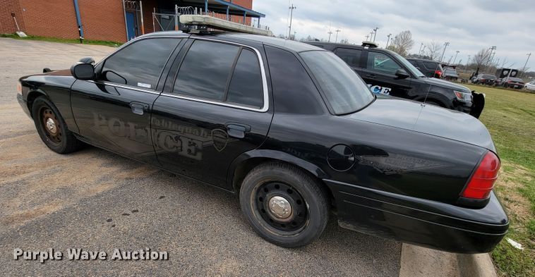 image for item FL9137 2011 Ford Crown Victoria Police Interceptor