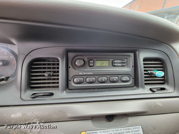 image for item FL9137 2011 Ford Crown Victoria Police Interceptor