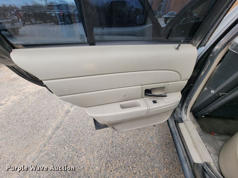 image for item FL9137 2011 Ford Crown Victoria Police Interceptor