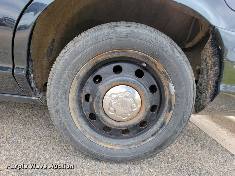 image for item FL9137 2011 Ford Crown Victoria Police Interceptor