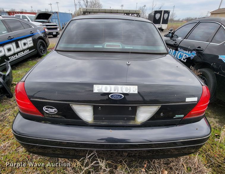 image for item FL9139 2011 Ford Crown Victoria Police Interceptor