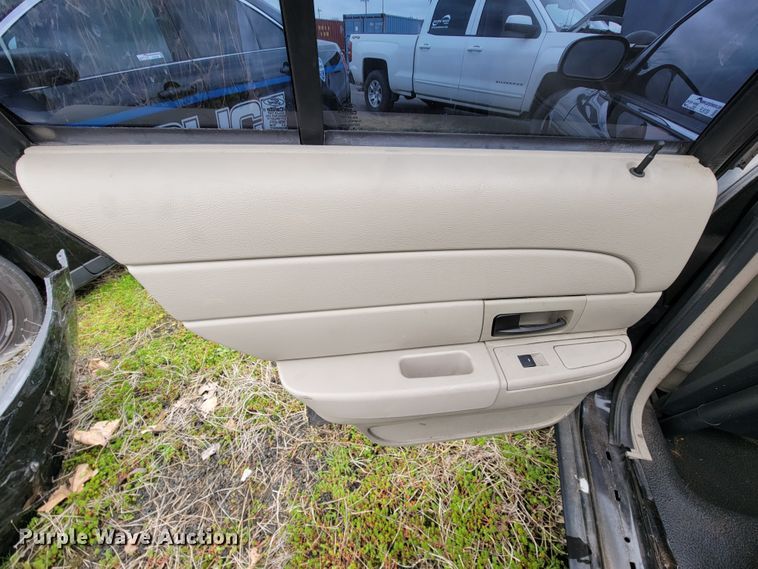 image for item FL9139 2011 Ford Crown Victoria Police Interceptor