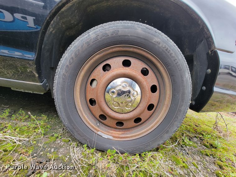 image for item FL9139 2011 Ford Crown Victoria Police Interceptor