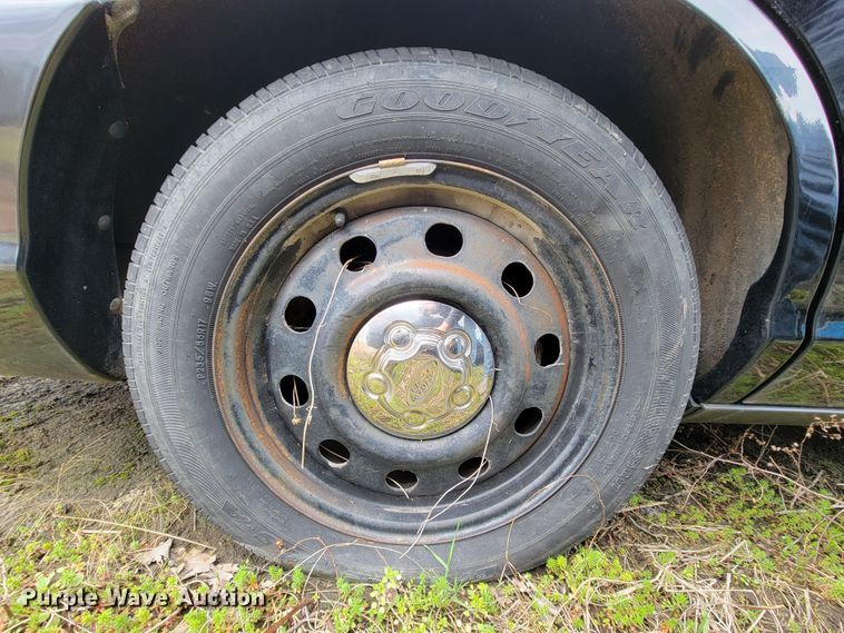 image for item FL9139 2011 Ford Crown Victoria Police Interceptor