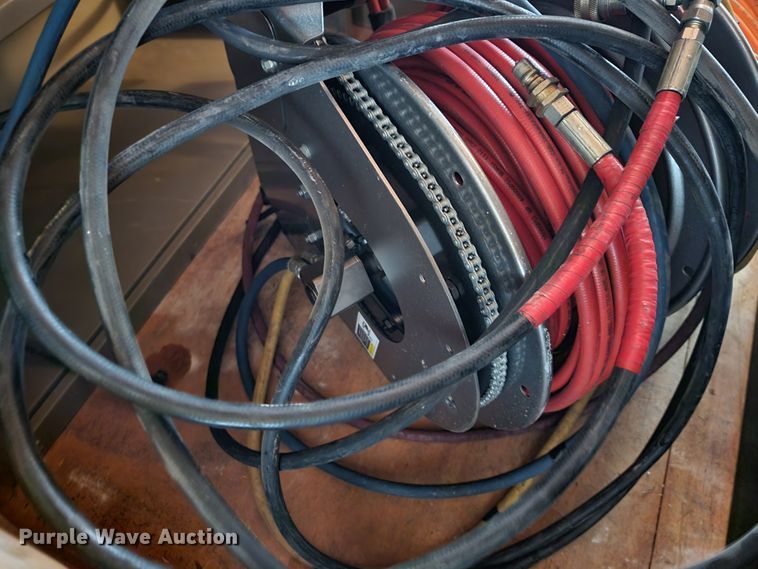image for item FL9148 Hydraulic hose reel