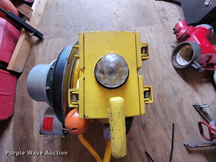 image for item FL9150 1999 Hanney ECR1616-17-18 electrical cord reel