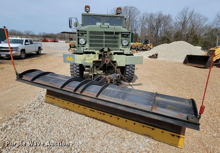 image for item FL9188 1991 BMY M923A2  flatbed truck