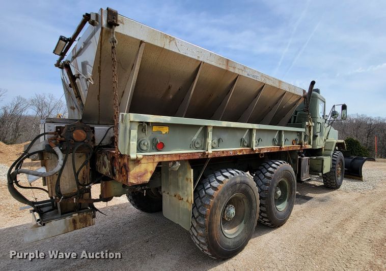 image for item FL9188 1991 BMY M923A2  flatbed truck