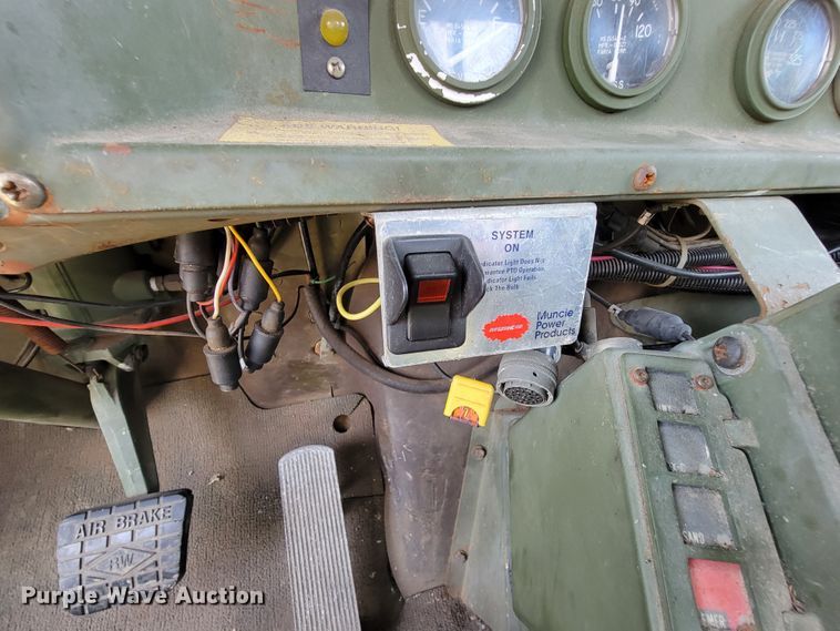 image for item FL9188 1991 BMY M923A2  flatbed truck