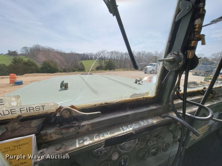 image for item FL9188 1991 BMY M923A2  flatbed truck