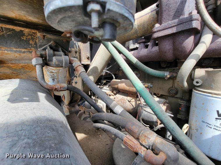 image for item FL9188 1991 BMY M923A2  flatbed truck