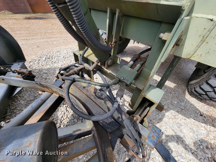 image for item FL9188 1991 BMY M923A2  flatbed truck