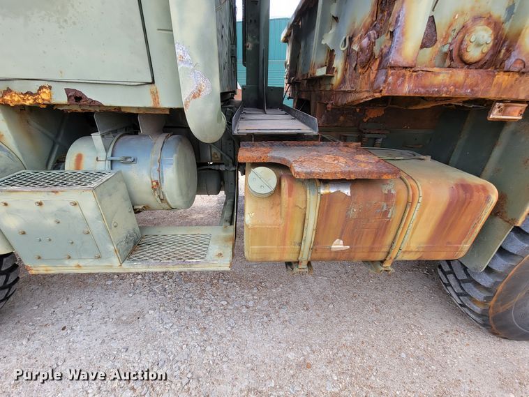 image for item FL9188 1991 BMY M923A2  flatbed truck