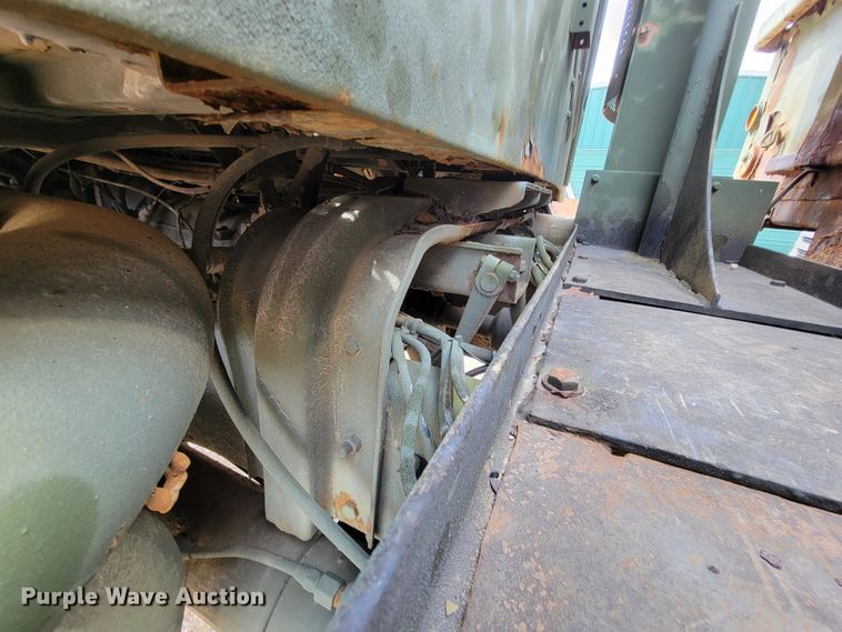 image for item FL9188 1991 BMY M923A2  flatbed truck