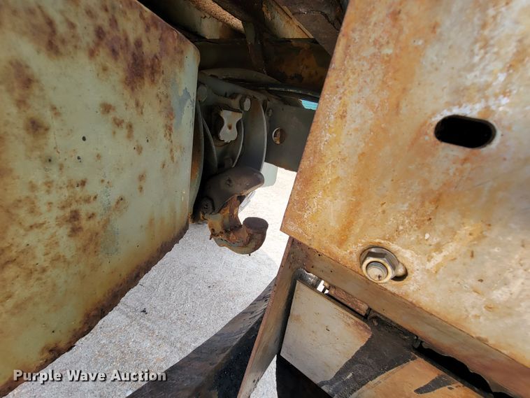 image for item FL9188 1991 BMY M923A2  flatbed truck