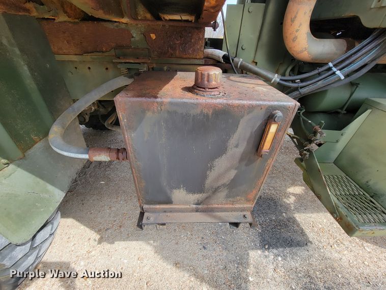 image for item FL9188 1991 BMY M923A2  flatbed truck