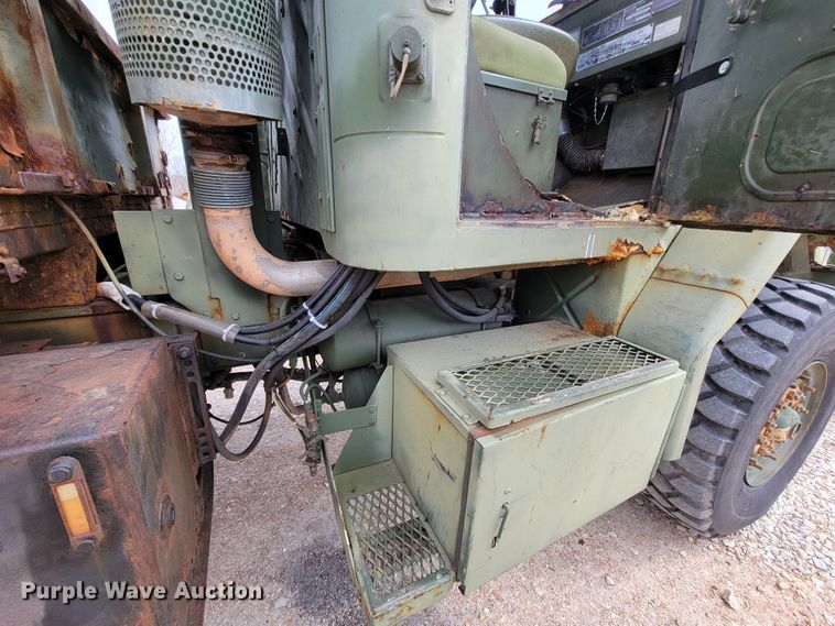 image for item FL9188 1991 BMY M923A2  flatbed truck