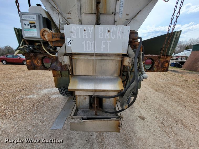 image for item FL9188 1991 BMY M923A2  flatbed truck