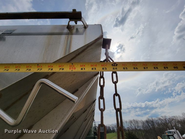 image for item FL9188 1991 BMY M923A2  flatbed truck