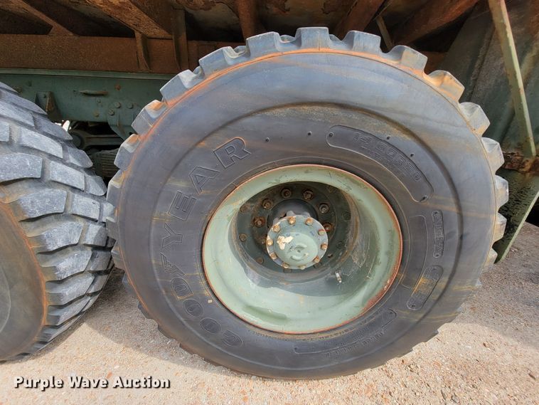 image for item FL9188 1991 BMY M923A2  flatbed truck