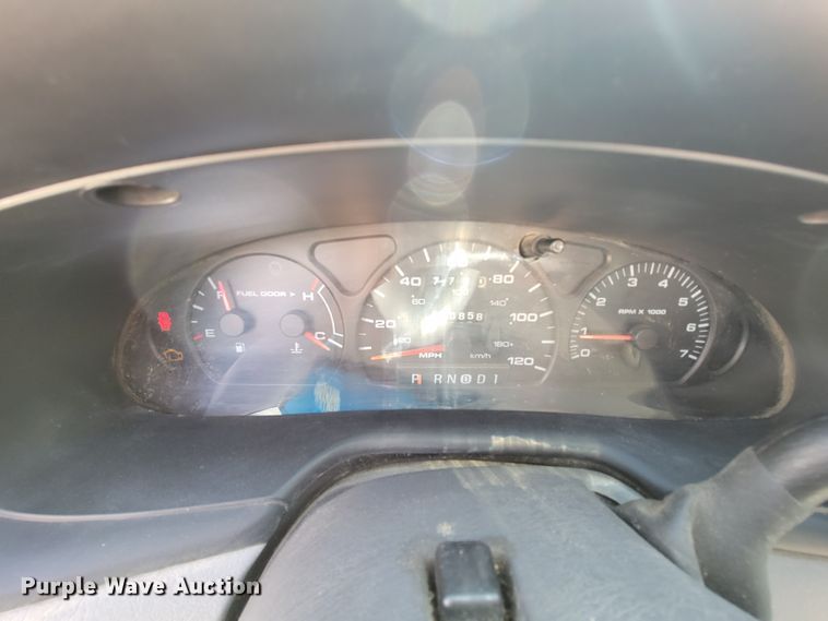 image for item FL9189 2000 Ford Taurus