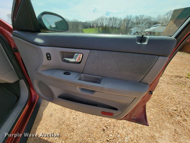 image for item FL9189 2000 Ford Taurus