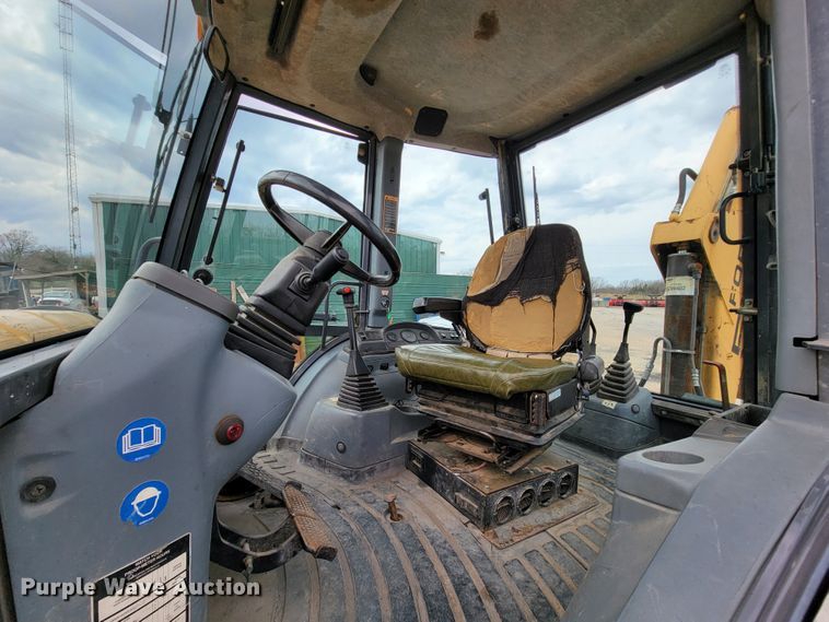 image for item FL9190 1997 New Holland 575E  backhoe