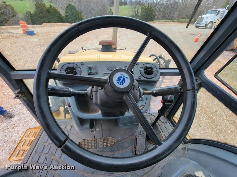 image for item FL9190 1997 New Holland 575E  backhoe