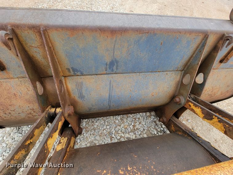 image for item FL9190 1997 New Holland 575E  backhoe