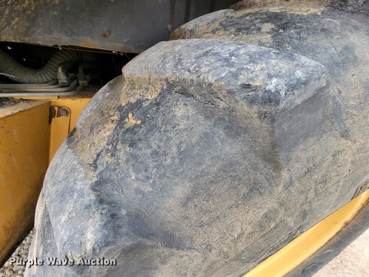 image for item FL9190 1997 New Holland 575E  backhoe