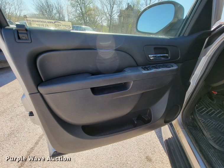 image for item FL9197 2010 Chevrolet Tahoe  SUV