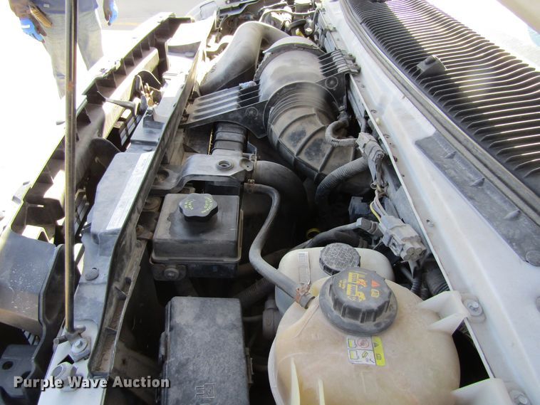 image for item GC9886 2009 Ford E450 Super Duty  shuttle bus