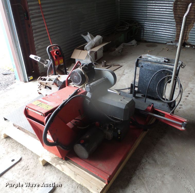 image for item GR9409 Corchi AG Super 52L tire machine