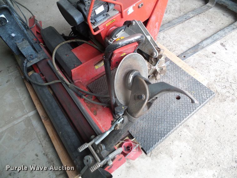 image for item GR9409 Corchi AG Super 52L tire machine