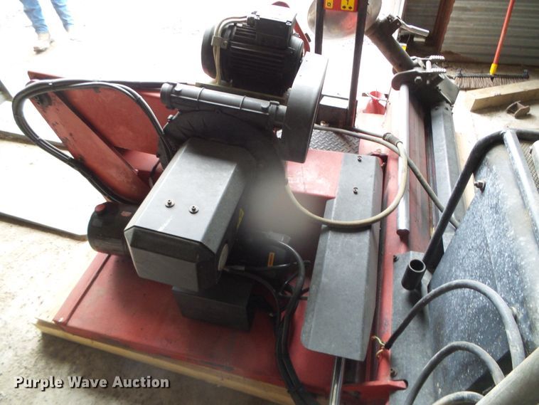 image for item GR9409 Corchi AG Super 52L tire machine